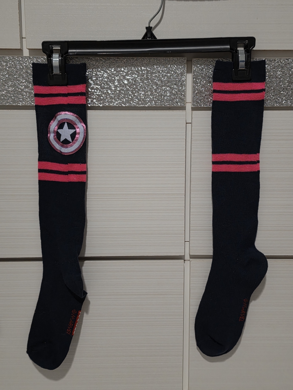 Women's Marvel Captain America Shield Pink And Navy Long Socks